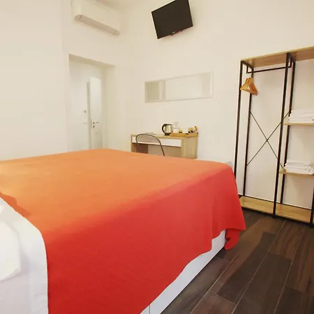 Konukevi Barbj's La Spezia